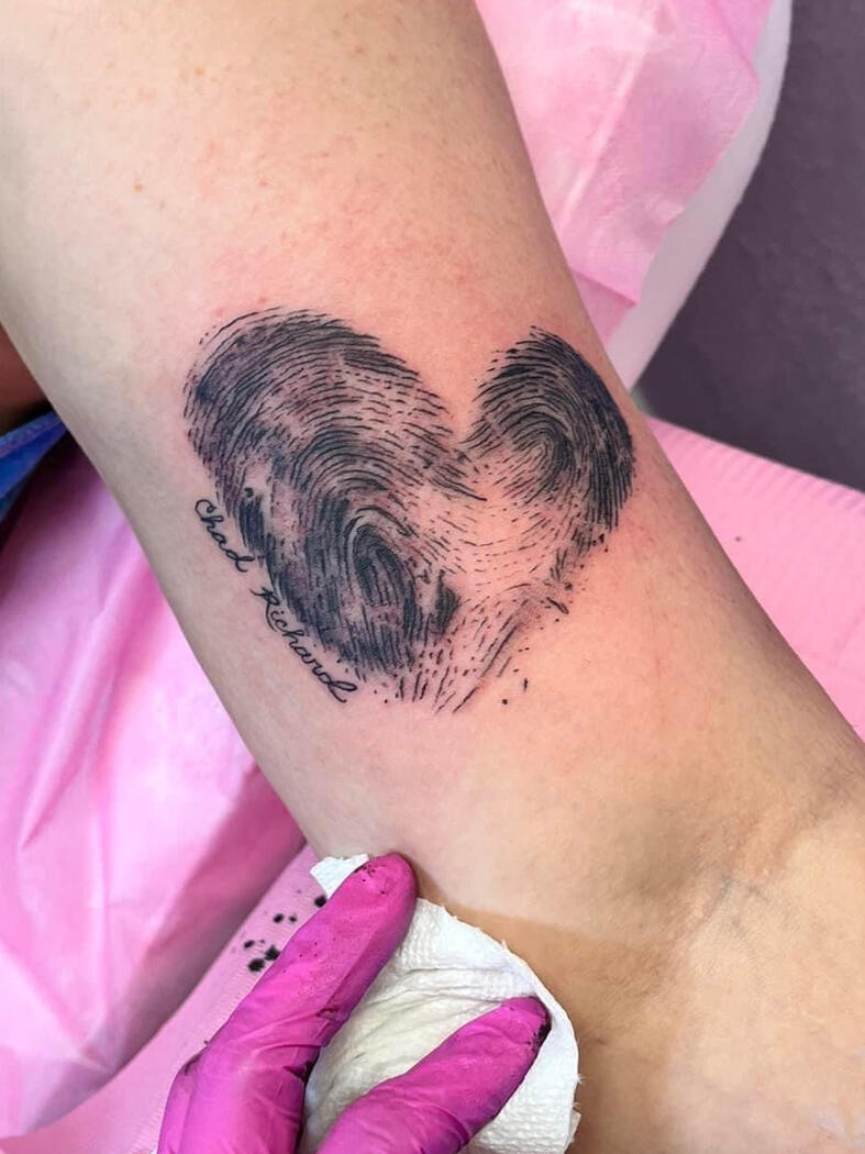 Couple heart fingerprint