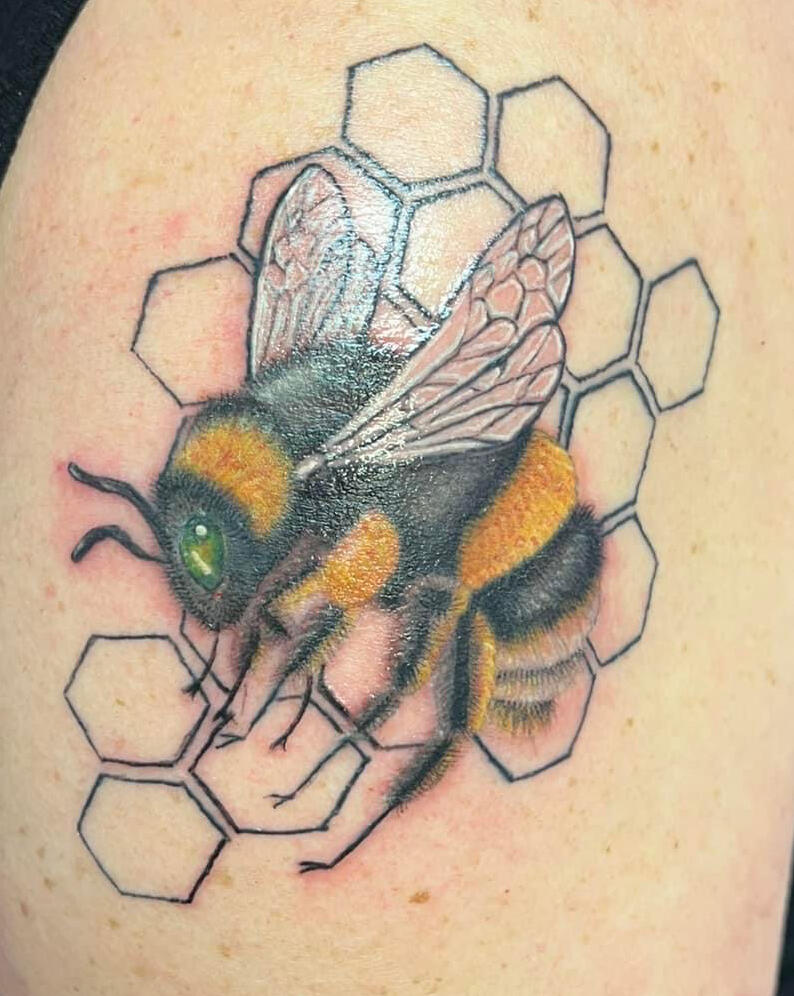 Queen bee